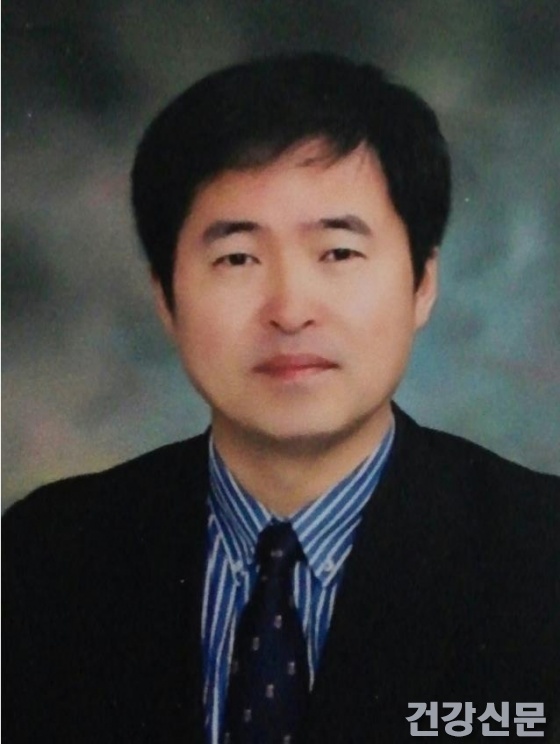 이정기교수/철학박사